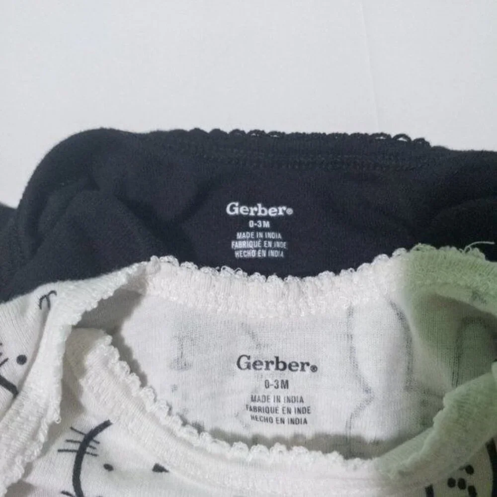 Gerber one-piece baby short-sleeve bunny black white cotton 0-3 months